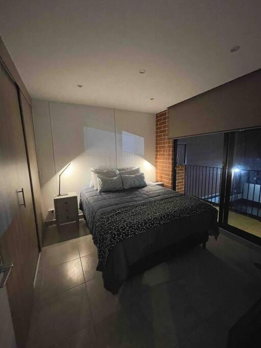 Lovely 1 Bedroom Unit With Free Parking Modra Zone 4 Guatemala City ภายนอก รูปภาพ